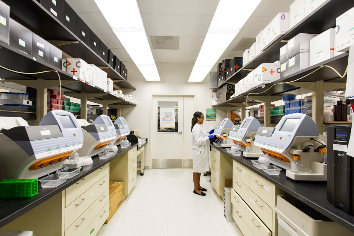 Medical instruments and biotechnology equipment
